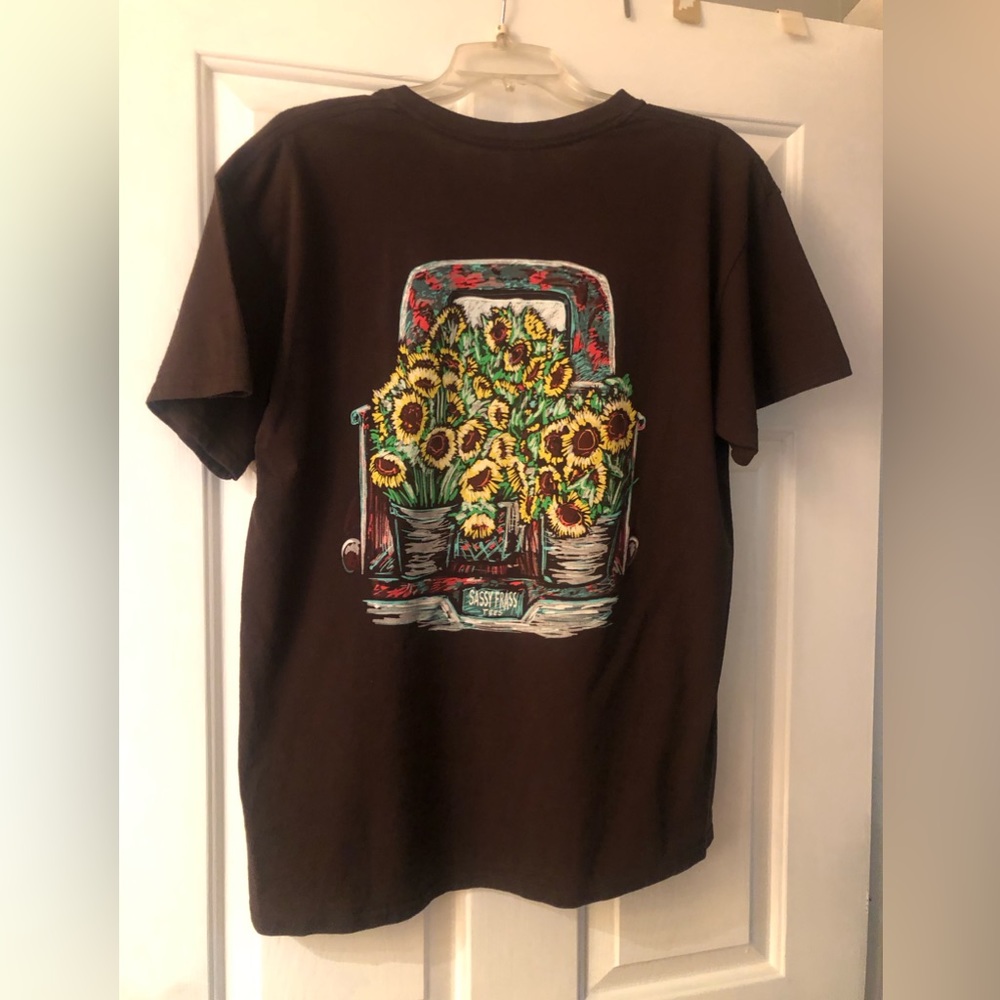 Sunflower Tee short sleeve size Large